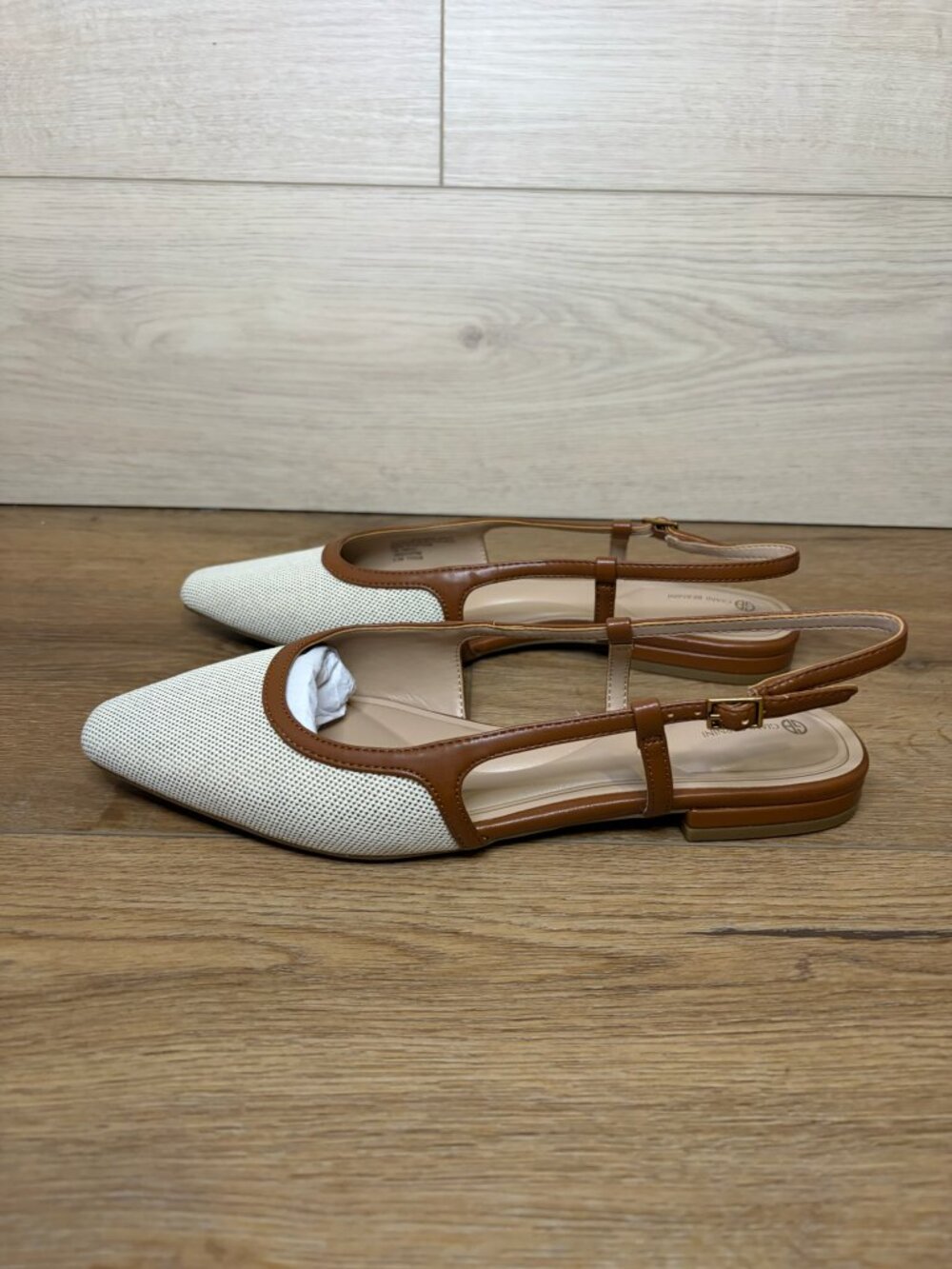 Giani Bernini Umaac Snip Toe Slingback Flats Brown White 8.5M - Picture 3 of 8